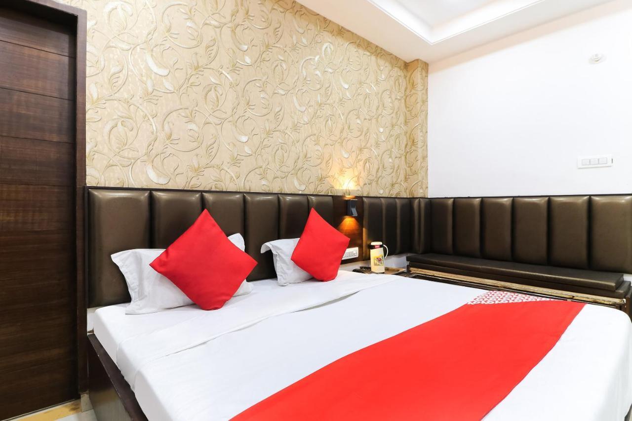 Oyo 48489 Adarsh Plaza Hotel Saharanpur Zewnętrze zdjęcie