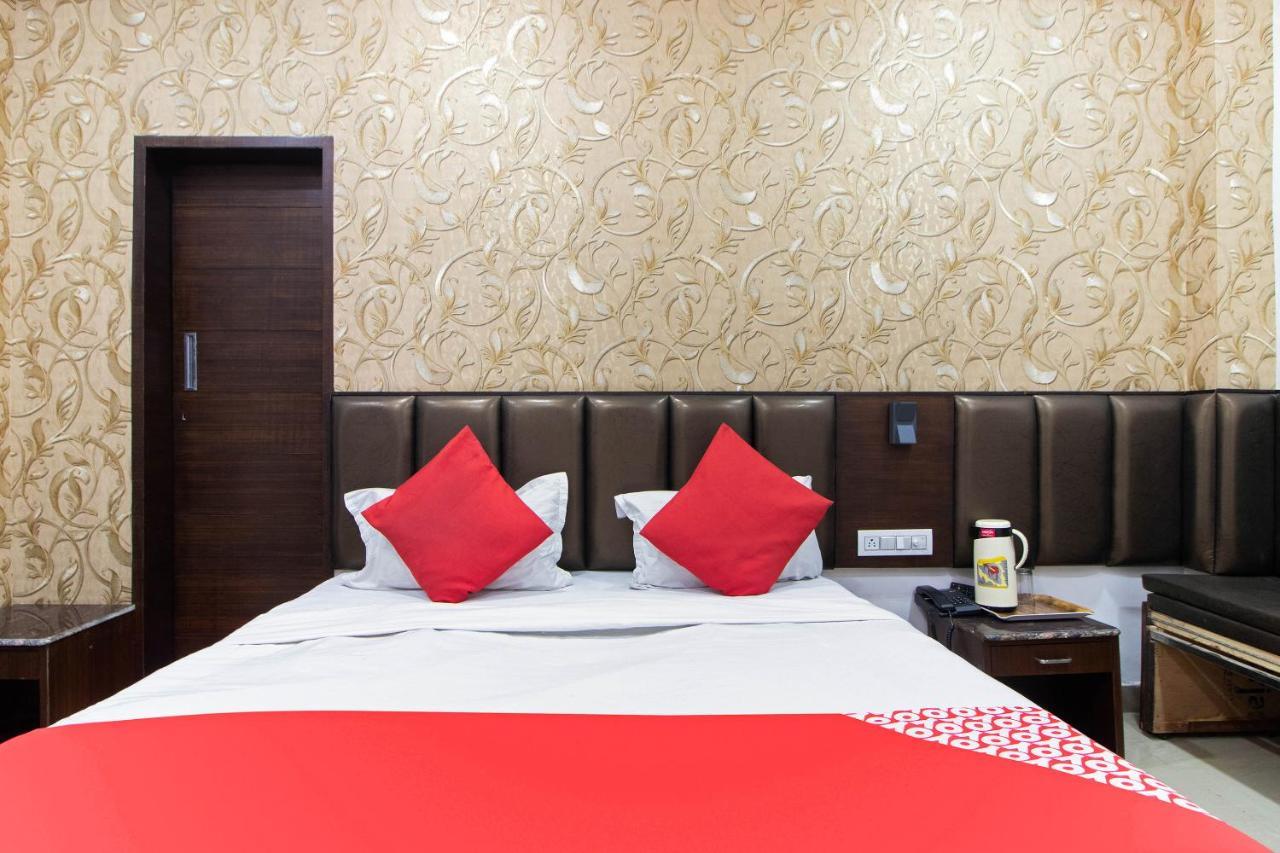 Oyo 48489 Adarsh Plaza Hotel Saharanpur Zewnętrze zdjęcie