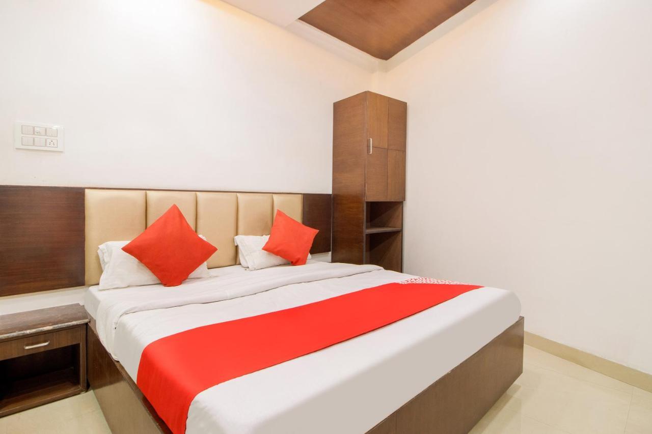 Oyo 48489 Adarsh Plaza Hotel Saharanpur Zewnętrze zdjęcie
